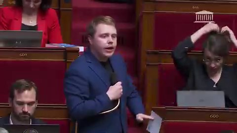 🔴 « Pourquoi avez-vous espionné Rima Hassan ? Pourquoi êtes-vous gênés de nous répondre ? » - Louis Boyard dénonce la traque policière et l’espionnage de Rima Hassan par le ministère de l’Intérieur « Je ne reconnais pas la France, quand vous espionnez et mettez en garde à vue des parlementaires. Je ne reconnais pas la France, quand 700 000 de nos concitoyens signent une pétition et que vous l’enterrez. Je ne reconnais pas la France, lorsqu’on se rend en manifestation avec le risque de perdre un