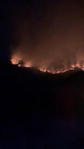 185K views · 2K reactions | Table Rock mountain in SC near NC border continues to grow tonight!! 100 acres and growing.   Whitney Blythe Seeton | Tri-Cities Weather & Alert Crew | Facebook