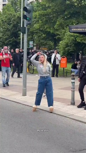 Trkoos are the most stupid low IQ monkeys on the planet.Persians are protesting and raising their flag, and she is yelling at them because she thinks it’s the Kurdistan flagWhenever they see red, green, and yellow, they get scared lmaoo