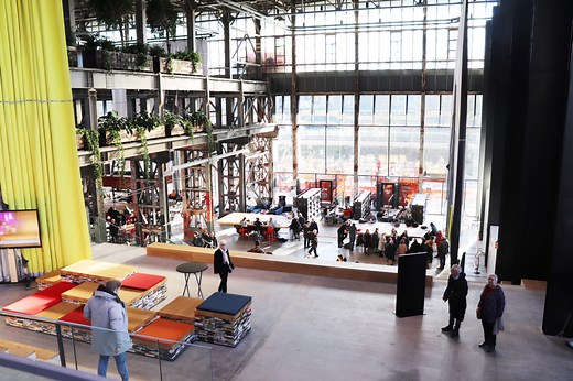 The LocHal in Tilburg: how an old building is transformed into a spectacular new library | DutchReview