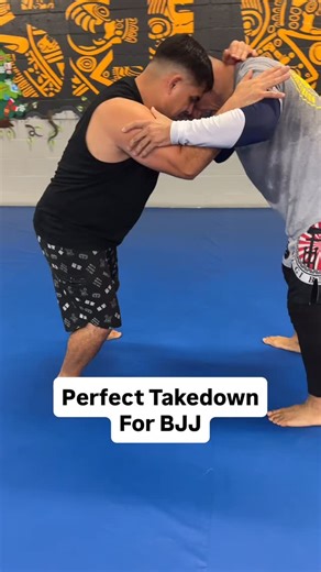 Mixed Martial Arts Training on Instagram: "The snap down is the perfect takedown for BJJ and when done properly is almost zero risk. The set up here is from a common position in grappling where opponents will find themselves tied up."