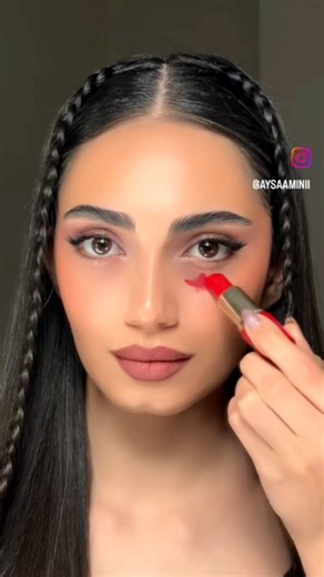 Tried this under eye hack #youtubeshorts #shortsfeed #undereyedarkcircle #undereyehack