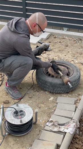 Reconditioned a CV Drive shaft, removed rust #tutorial #mechanic #diy #repair #rust #restaurering