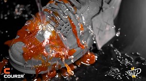 7.7M views · 1.4K reactions | Vous voulez protéger vos sneakers ? Gardez vos sneakers protégées avec Crep Protect ! Maintenant disponible chez Courir Likez et partagez cette vidéo si vous avez besoin de ce type de protection ! | Crep Protect | Facebook