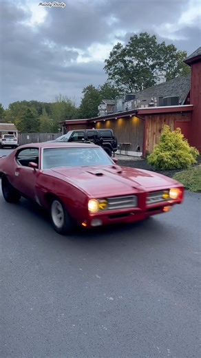 Car Cruises at Beef Barn