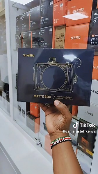 Meet the SmallRig Mini Matte Box—your new secret weapon for pro-level shots without the bulk!