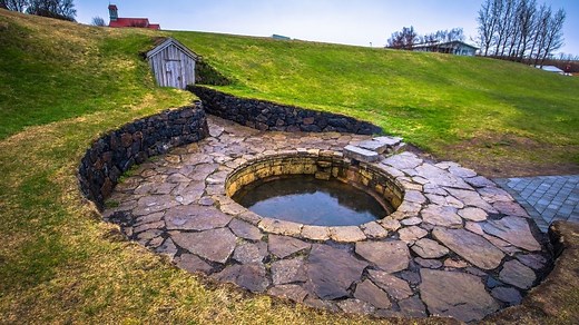 Iceland's Rich Geothermal Bathing Culture - Learn the History & More