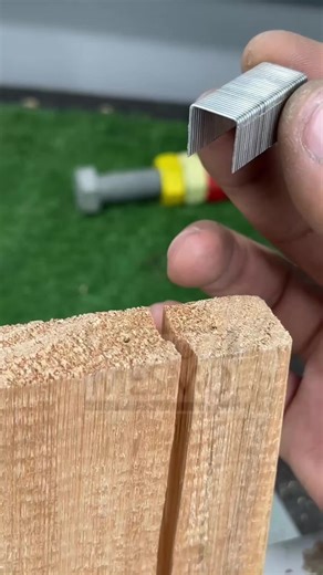 The unexpected method that saves cracked wood A simple and effective way to restore damaged boards. #WoodRepair #DIYWorkshop #FixIt