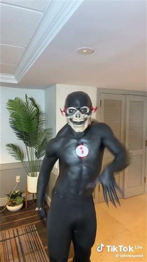 W SPEED doing cosplay in TikTok #shortsvideo#speed #viralvideo