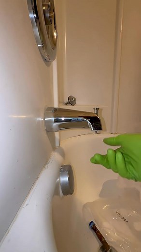 92K views · 236 reactions | HOW TO Install a Tub Spout like a PRO #plumbing #plumber | Theconservativeplumber | Facebook