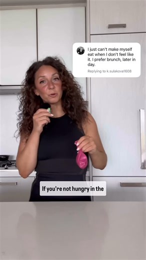 Miranda Popen on Instagram: "You’re not “just not hungry in the morning.” You’re running on stress hormones and iced oat anxiety. ☕️ Cortisol is already rising when you wake up. Add coffee on an empty stomach - and it spikes even higher. Digestion = 👋 Shut off. Appetite = Gone. Mood swings + bloat by 2pm = Hello. 🎈 That balloon you see in the video is your nervous system under pressure - no food, just caffeine. And eventually… it pops. Anxiety, shakiness, low blood sugar, and the