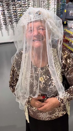 Leopard Print Style: Fashion Tips for Stunning Looks