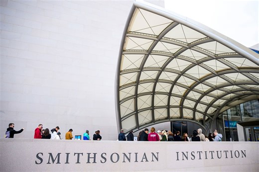 Smithsonian museums, National Zoo reopenings bring flocks of visitors
