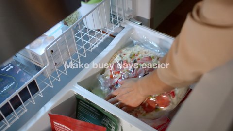 Whirlpool 30 in. x 47.875 in. 4-Burner Element Freestanding Electric Range in Stainless Steel with Thermal WFES3030RS