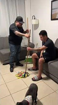 This is how we should teach our children to do housework😒