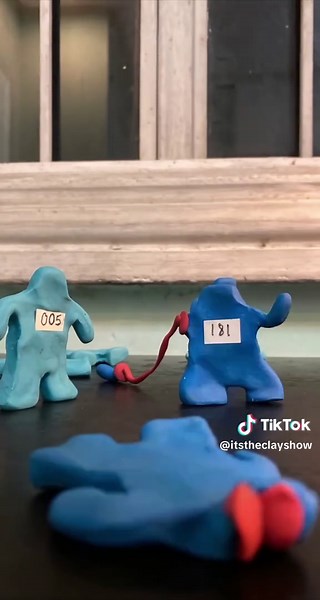 Squid Game Red Light Green Light Claymation Animation