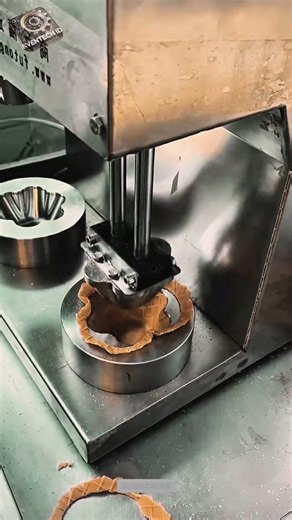 Best Innovation Waffle Cone Forming Machine: How to Shape Ice Cream Cone Precision