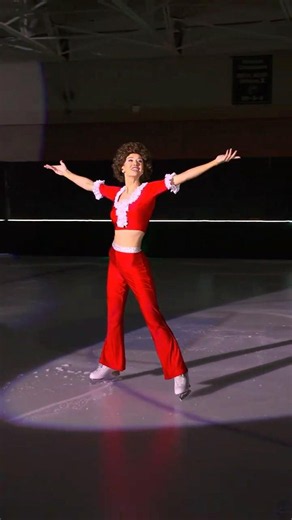 "I'm 50!" Elizabeth Gibson's Sally O’Malley from National Showcase 2025