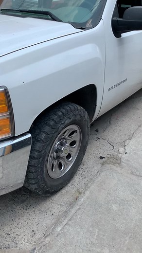 Chevrolet Silverado Pickup Truck Features and Overview