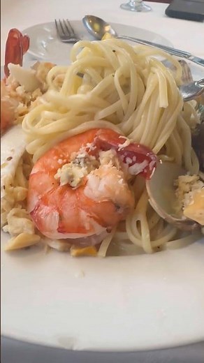 Dinner at Assaggio Italian Restaurant | Authentic Italian Dining in Hawaii #shorts