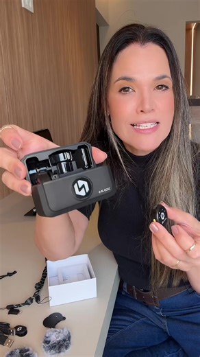 Microfone de lapela pequeno e prático com qualidade surpreendente