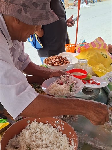 Ceviche con Arroz: Delicia Piurana en Lima