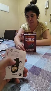 Jugamos Exploding Kittens: Edición para Dos Jugadores