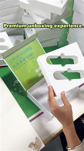 How rigid box is made? magnetic book-style box manufacturing process.