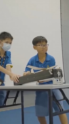 Video of the 16th Singapore Amazing Flying Machine Competition. Very good response with 1,865 participants across 593 teams, competing in five categories. Organised by DSO National Laboratories and Science Centre Singapore. | Ng Eng Hen