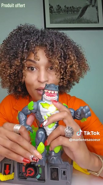 Unboxing du Shark Beast Creator avec Moosetoys