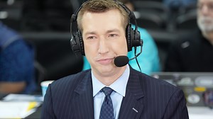 Leistikow: Announcer Robbie Hummel is seemingly everywhere at once as March Madness begins