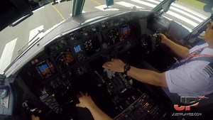 ✈️ Sunwing 737-800 departing Montego Bay