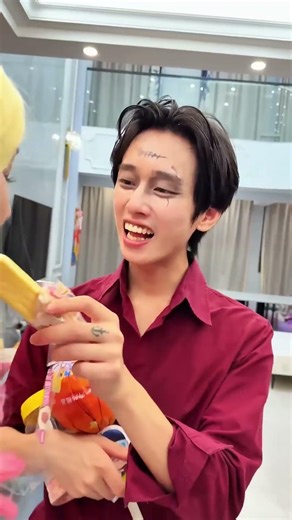 ¿A dónde fue Harley Quinn? 😍🥰😘#Naruto #kpop #cosplay #joker