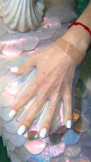 Mermaid webbed hands real effect