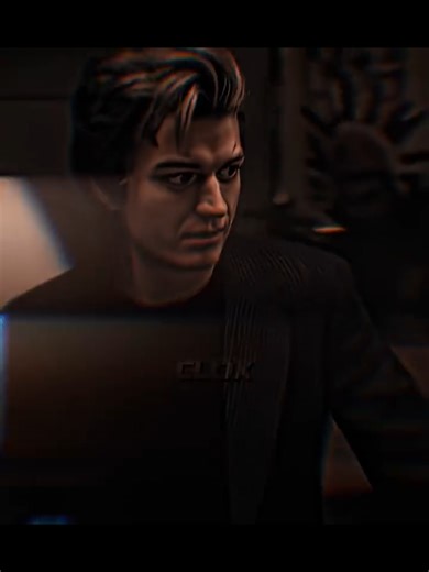 Steve Harrington's Best Hair Moments in Stranger Things