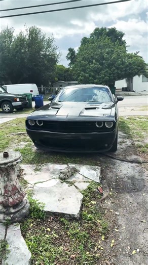Morning chills, V8 thrills 🥶🚘 #MuscleCar #coldstart