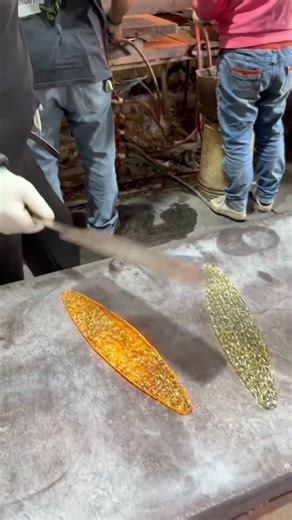Super-healing Mediterranean lighting glass making process, between gravity and liquid