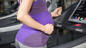 Enceinte, je peux courir ! - Extrait vidéo Les Maternelles XXL