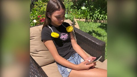 Banzai Wearable, Rechargeable and Personal Cool Fans with 3 Speeds and Sticker Included, Ages 14