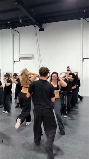 A moment for the HAIR! 💁‍♀️ 💨 #hair #dynamitestudios #jazz #matthewgode