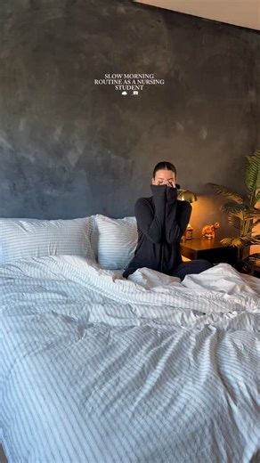 AXELA GRAY | NYC Injector on Instagram: "spend a slow morning with me as a nursing student #nursingstudent #morningroutine #morningvlog @zoskinhealth @rhode @skims @kiehls @nespresso @tower28beauty"