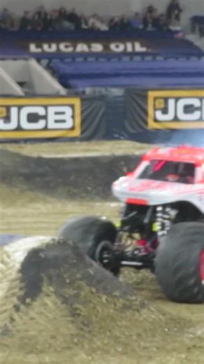 Epic 8-Pack Backflip Showdown at Monster Jam Madness