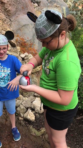 Trying the sphere sodas at Galaxy’s Edge in Florida. So glad the have Diet Coke!