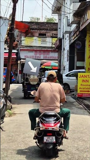How to ride a scooter in traffic condition #scootyvlog #scootylearning #learning #scootertricks