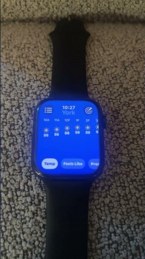 Apple Weather vs Carrot Weather #watchos11 #watchos8 #watchos5