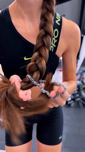 Hair queen🪄 on Instagram: "Braid it🪄🎀 One of my fav hairstyles for the gym🦾👧🏽 #hairqueen"
