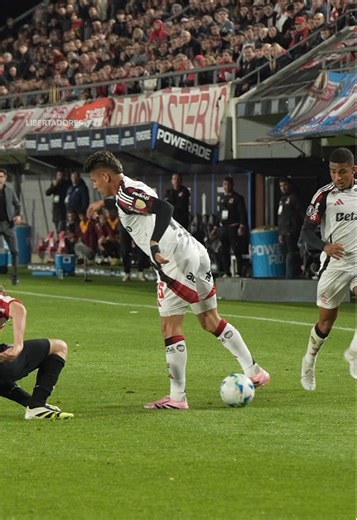 Este año, #Flamengo trajo estilo 🔥🤩 CONMEBOL #Libertadores #GloriaEterna