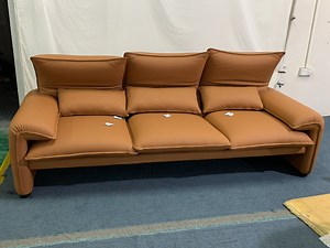 [Hot Item] Modern Replica Classical Leather or Fabric Folding Adjustable Backrest Sofa Couch