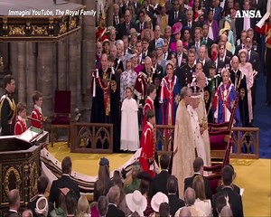 62K views · 1K reactions | Carlo III lascia Westminster sulle note di "God save the King". Poi sale con Camilla sulla Gold State Coach, antica carrozza dorata del 1762 #ANSA #Coronation #Incoronazione https://www.ansa.it/sito/notizie/mondo/2023/05/06/carlo-iii-incoronato-re-dopo-unzione-e-giuramento-solenne_dbd51c8f-13f2-4a6d-8265-4dd2e84db89b.html | ANSA.it | Facebook