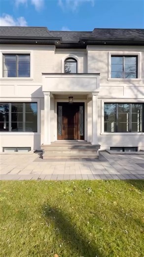 Local Homes on Instagram: "Step inside 481 Chartwell Road Oakville, listed by @goodalemillerteam & featured in the latest Local Homes ✨ A beautifully crafted custom home offering more than 6,700 square feet of refined living. Heated floors, skylights, custom wall panelling, solid core doors, and a dramatic dining room set the tone. Enjoy a chef’s kitchen, luxurious primary suite, two laundry rooms, a standout lower level with sauna and theatre, and a backyard with fireplace and outdoor kitchen. 